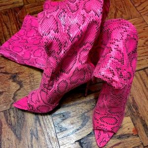 SNAKE SKIN PATTERN OVER THE KNEE BOOTS